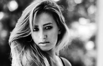 Russian model to heat up Bollywood